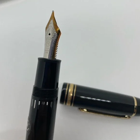 Vintage Montblanc Meisterstuck 149 Fountain Pen - Picture 8 of 9